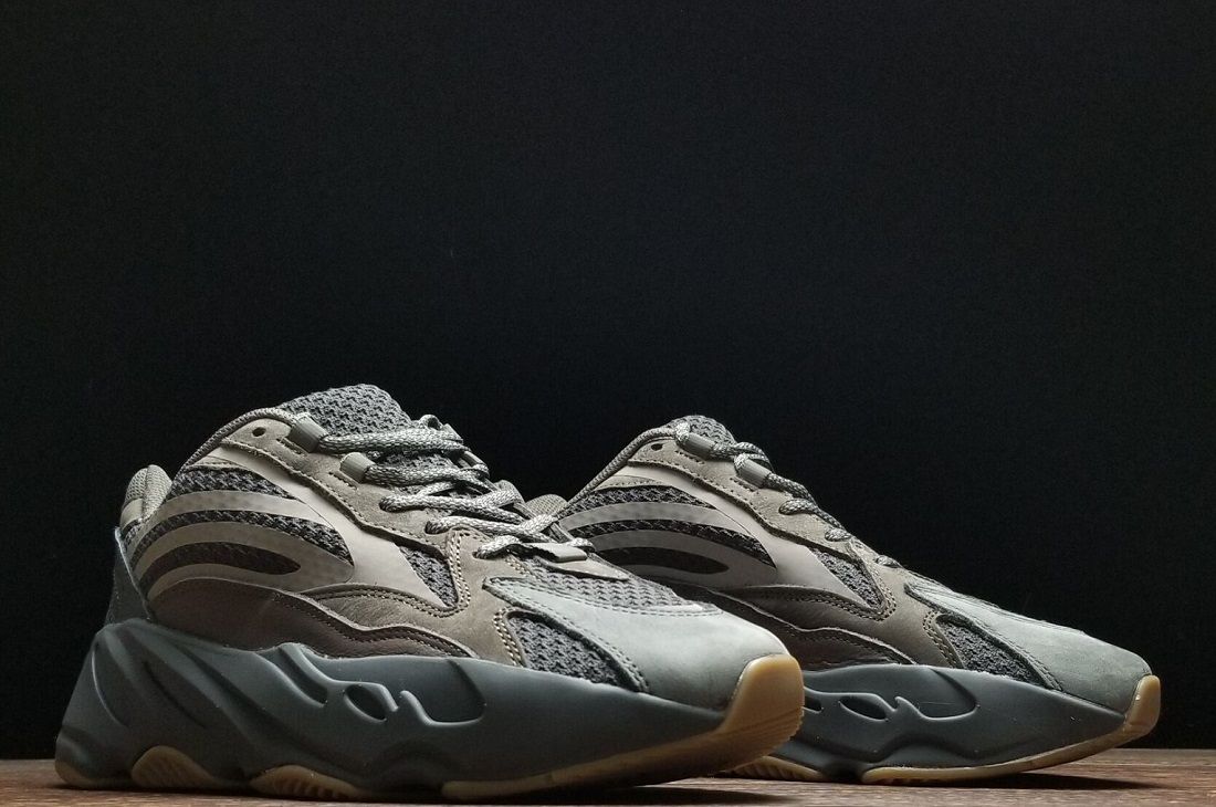 Super Fake Yeezy 700 V2 'Geode' for Sale Cheap (5)